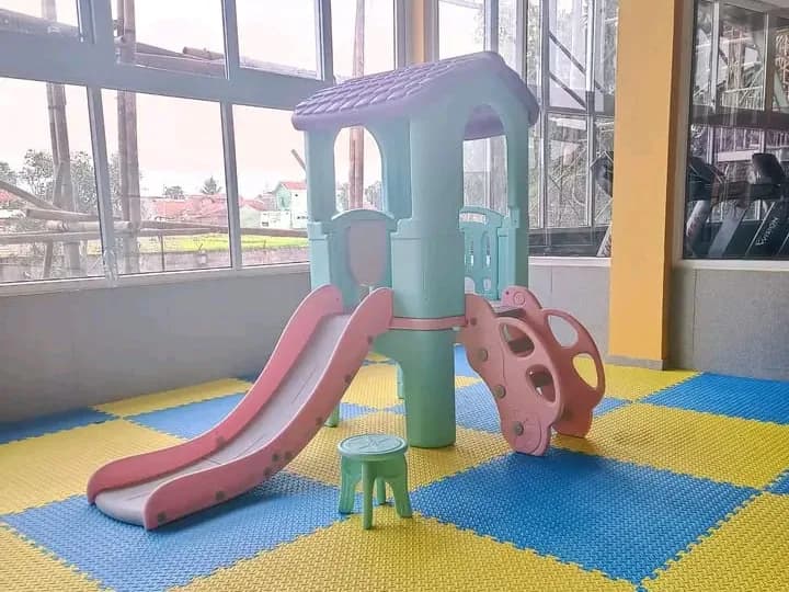 Pemasangan Playground di Cafe Jakarta