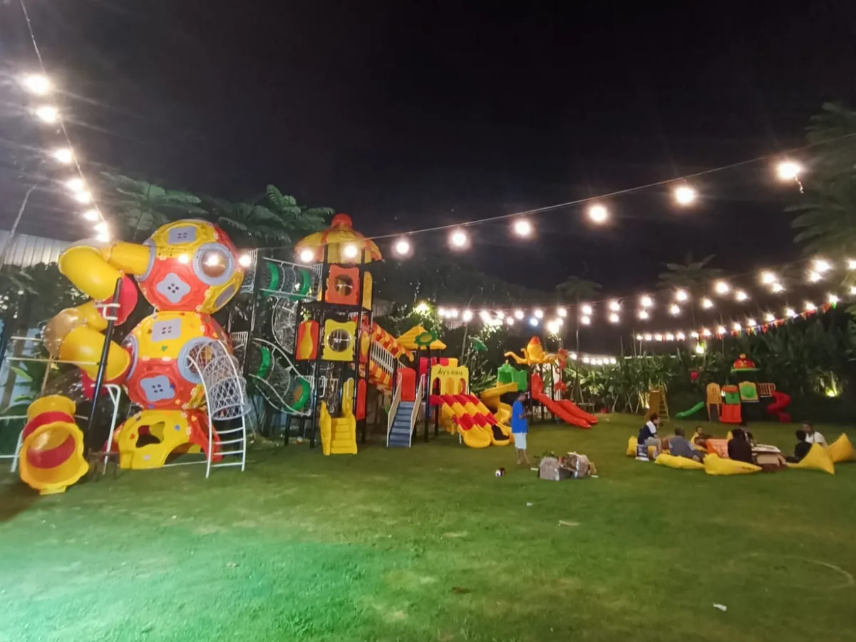 Pemasangan Playground di Semarang